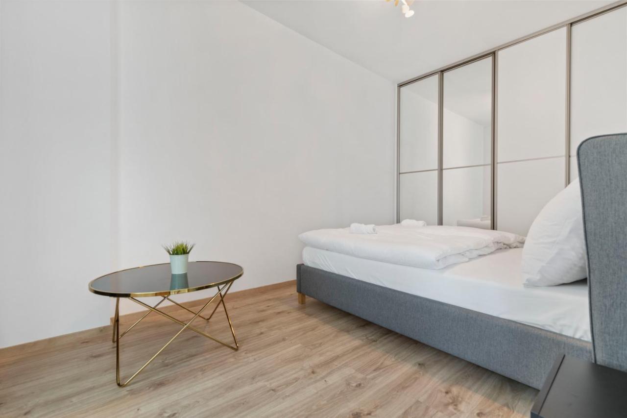 Apartamento Lam Mint - Ac - Balcony Bratislava Exterior foto